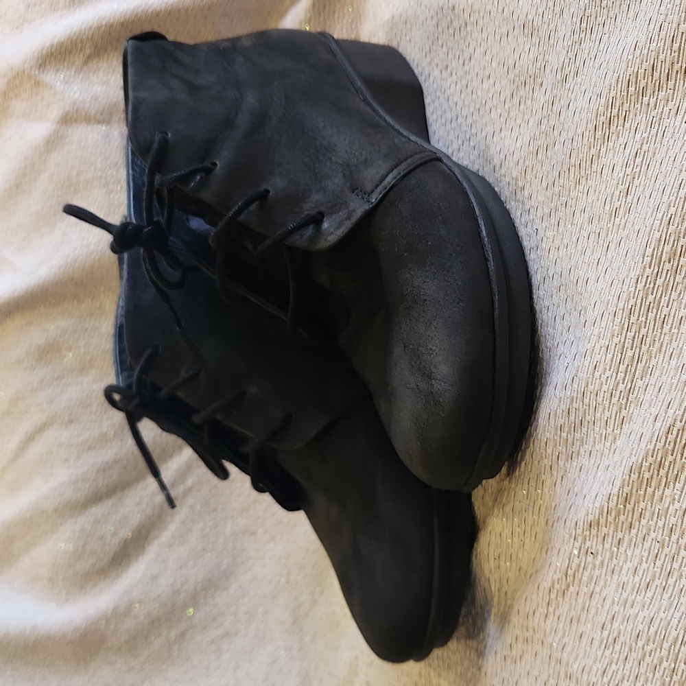 Dansko 38 booties lace up boots
